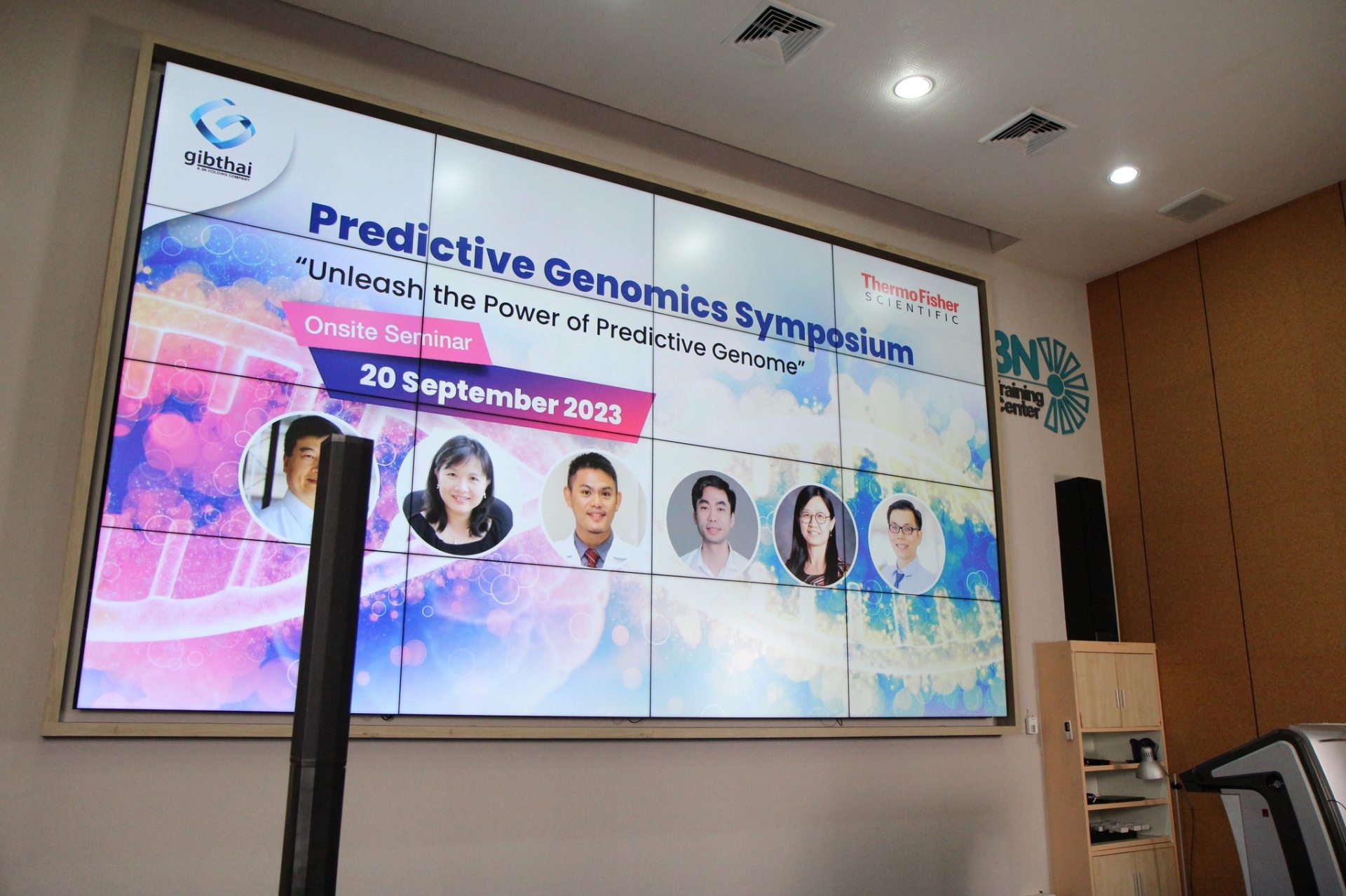 ภาพบรรยายกาศ งาน On-Site Seminar เรื่อง Predictive Genomics Symposium  โดยวิทยากรผู้เชี่ยวชาญทางด้าน Predictive Genomics สาขาต่าง ๆ จากทั่วเอเชีย  ณ ศูนย์ฝึกอบรม 3N Training Center  [Training Center] 